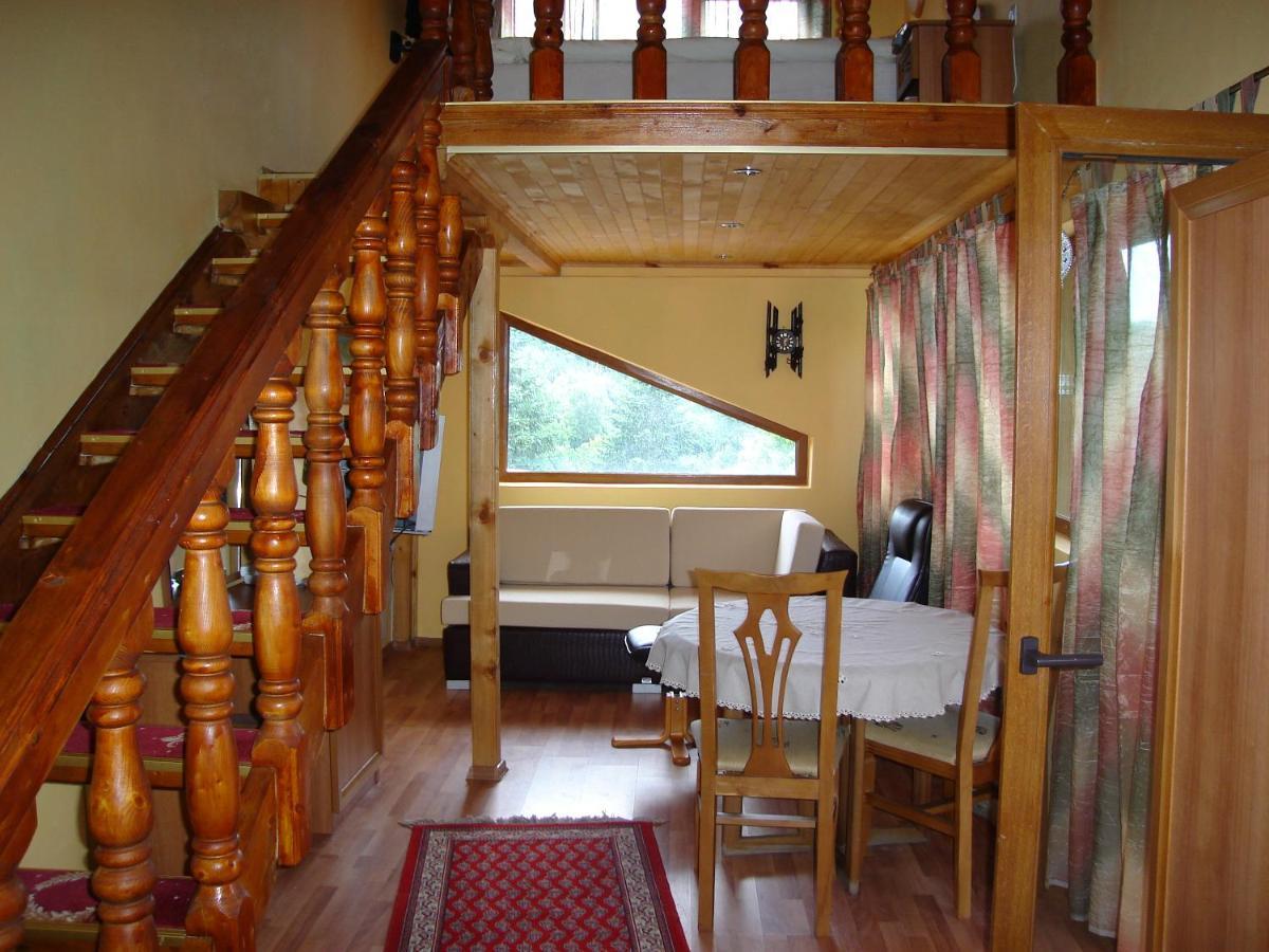 Хотел Галина Палас Srem Exterior foto