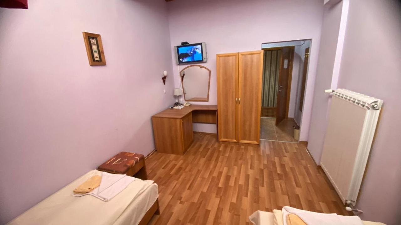 Хотел Галина Палас Srem Zimmer foto